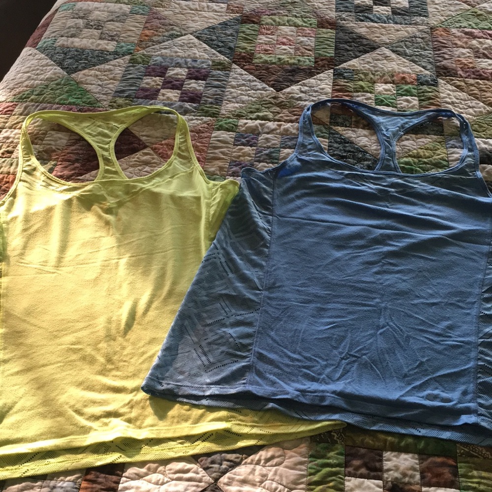 Two Under Armour Tanks - size small